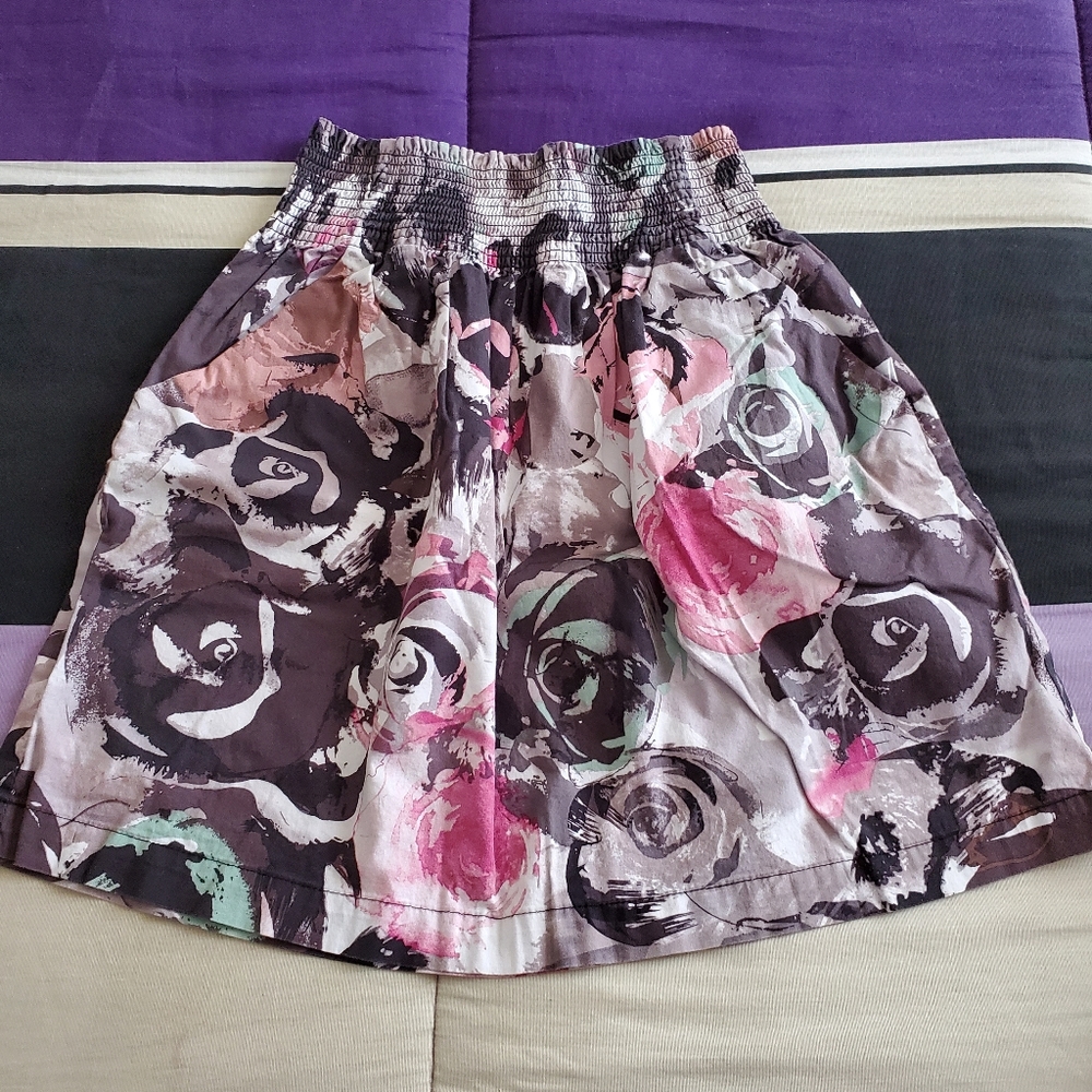 Dynamite Skirt